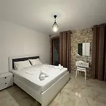 酒店 The White Troy Sarandë