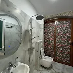 The White Troy 3*