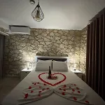 The White Troy 3*