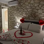 The White Troy 3*