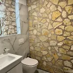 Hotel The White Troy Saranda