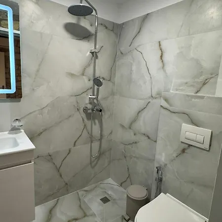 호텔 The White Troy 3*