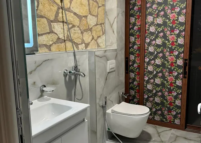 Отель The White Troy Саранда
