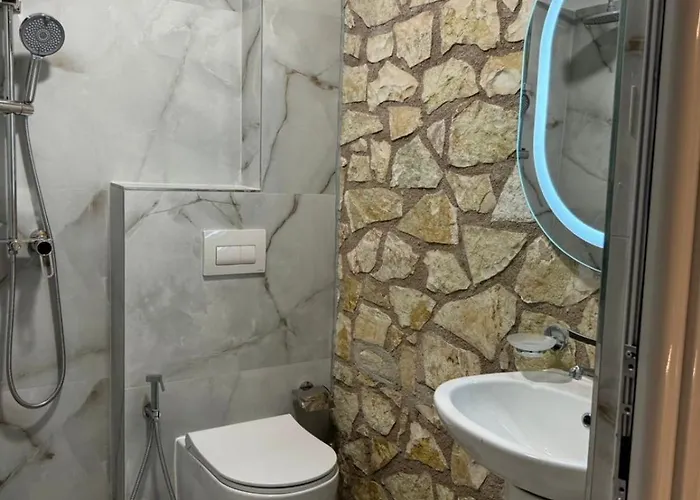 The White Troy 3* Sarandë