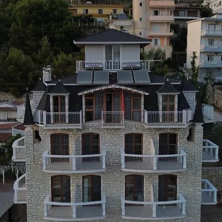 Hotel The White Troy 3*