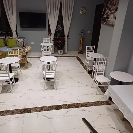 The White Troy Ξενοδοχείο 3*