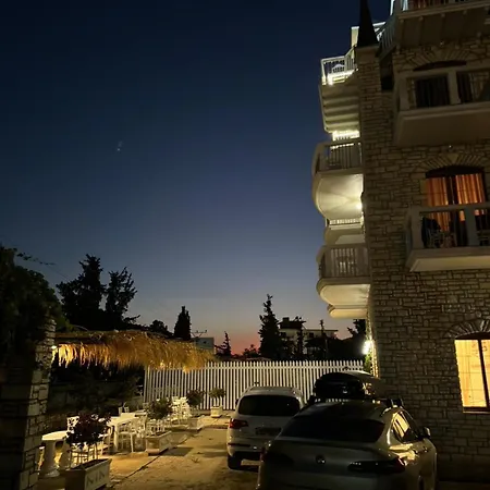 Ξενοδοχείο The White Troy