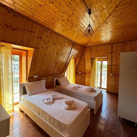 The White Troy Ξενοδοχείο 3*