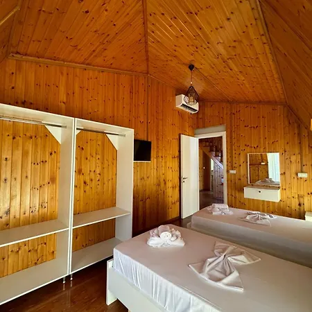 The White Troy Ξενοδοχείο 3*