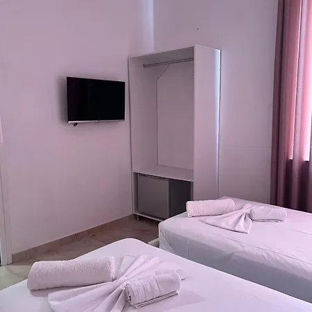 The White Troy 3* Saranda