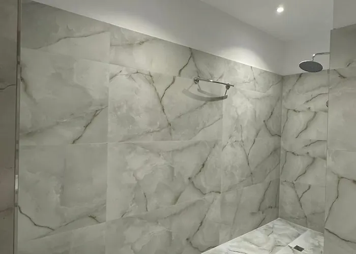 The White Troy 3* Sarandë