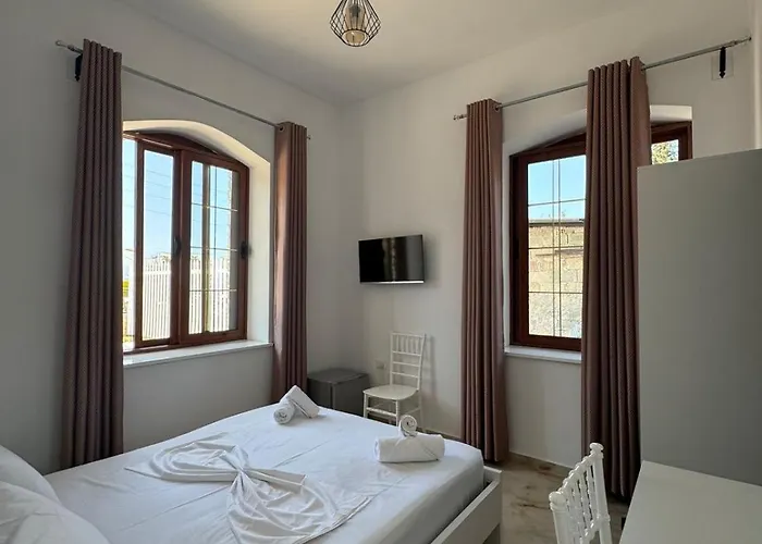 Hotel The White Troy