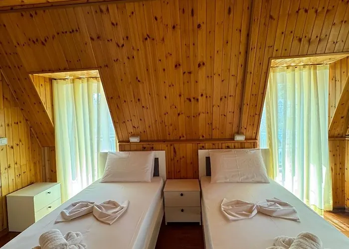 Hotel The White Troy