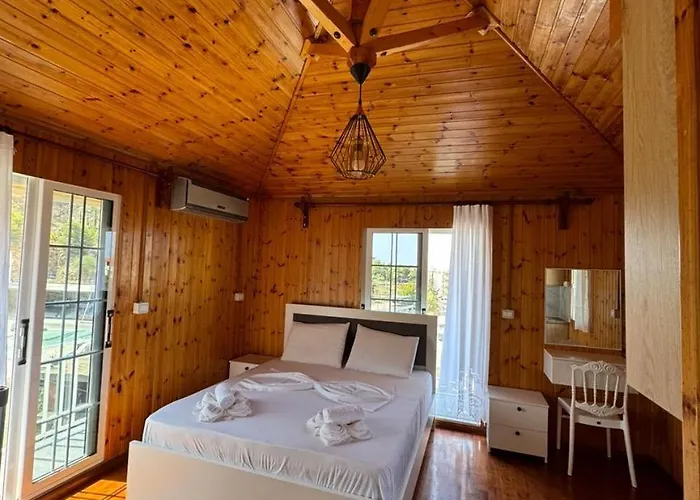 Hotell The White Troy 3*